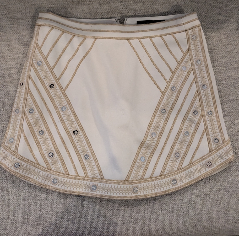 BCBGMaxAzria White and Tan Mini Skirt